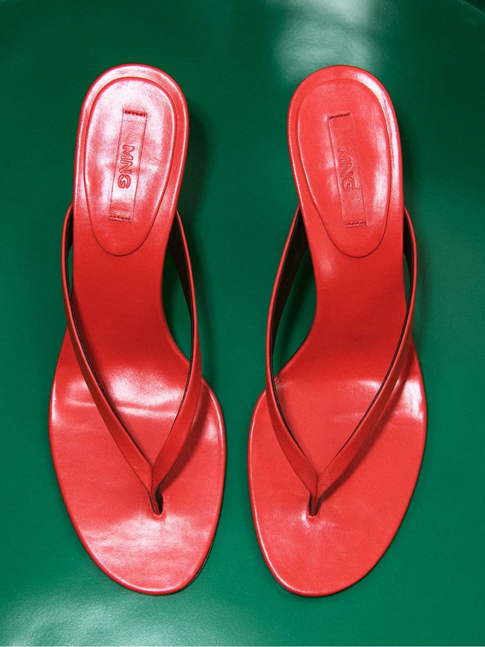 MANGO STARRING HAILEY BIEBER
FUNNEL-HEEL LEATHER SANDAL - Picture 3 of 6
